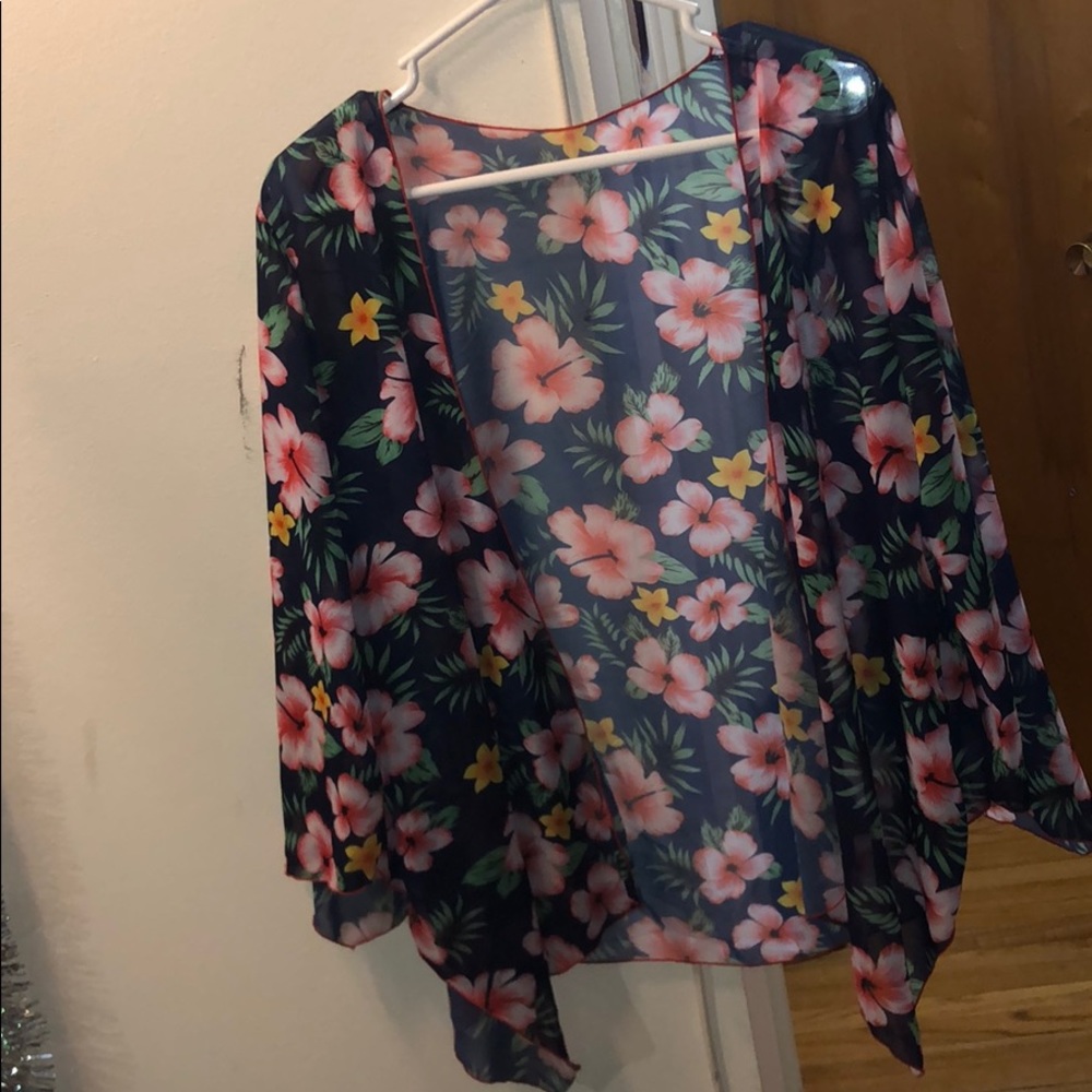 Floral Cover Up 🌺